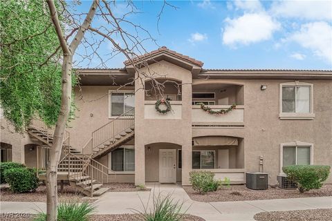 Photo of 2305 W Horizon Ridge Parkway #3512, Henderson, NV 89052 (MLS # 2745134)
