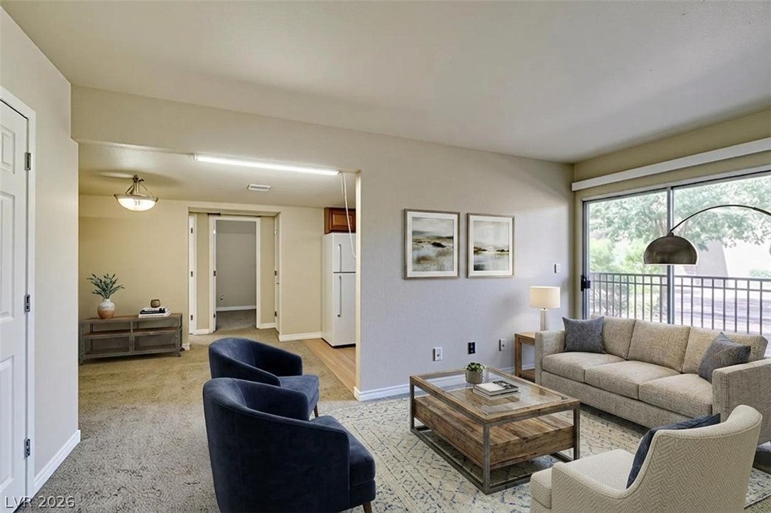 4450 Sandy River Drive 93