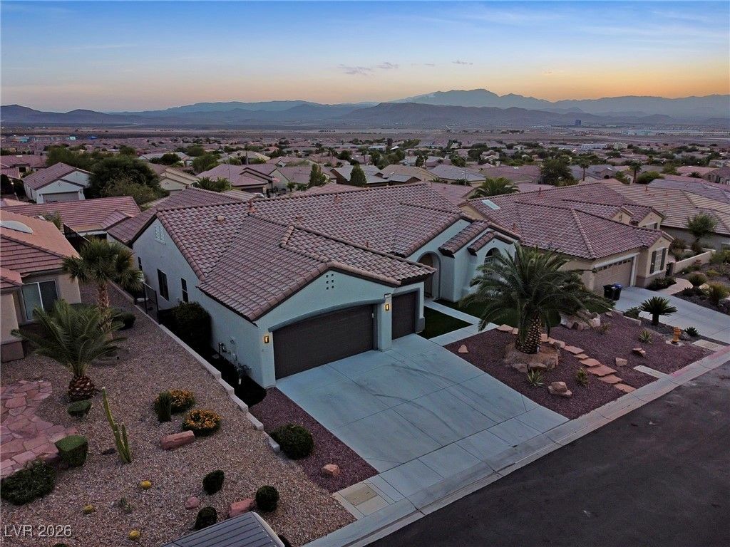 Photo of 1999 Oliver Springs Street, Henderson, NV 89052 (MLS # 2752812)