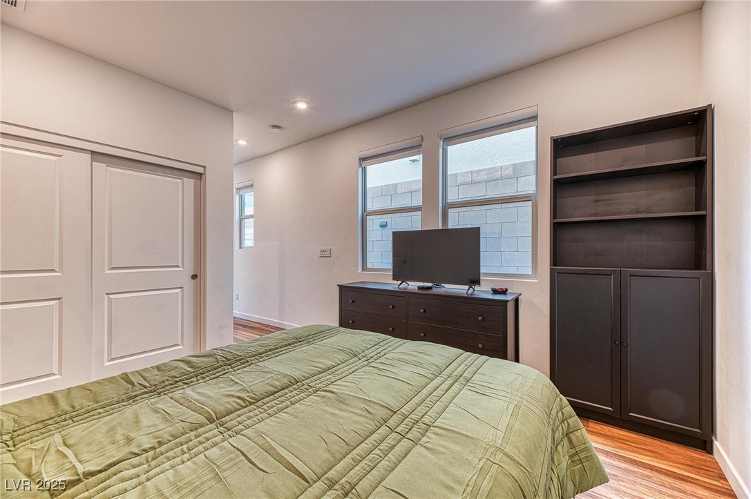 Las Vegas, Nevada 89166, United States, 6 Bedrooms Bedrooms, ,5 BathroomsBathrooms,Residential,Active,244797