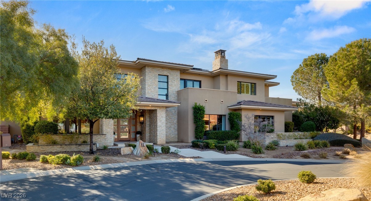 11 Misty Peaks Court