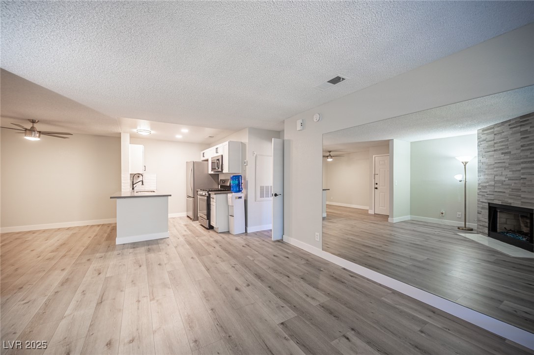 2200 S Fort Apache Road 2192