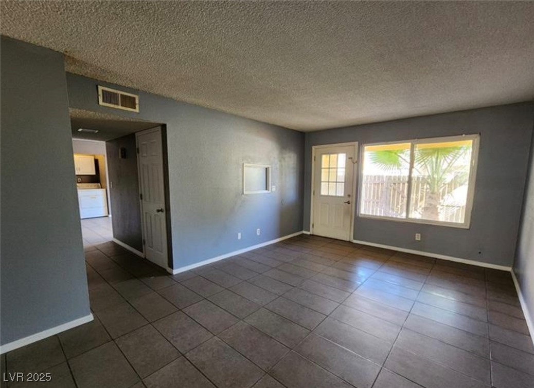 1480 Hialeah Drive #B, Las Vegas, Nevada image 11