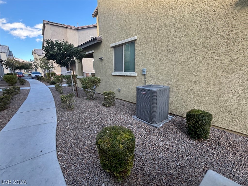 802 Spring Estates Avenue