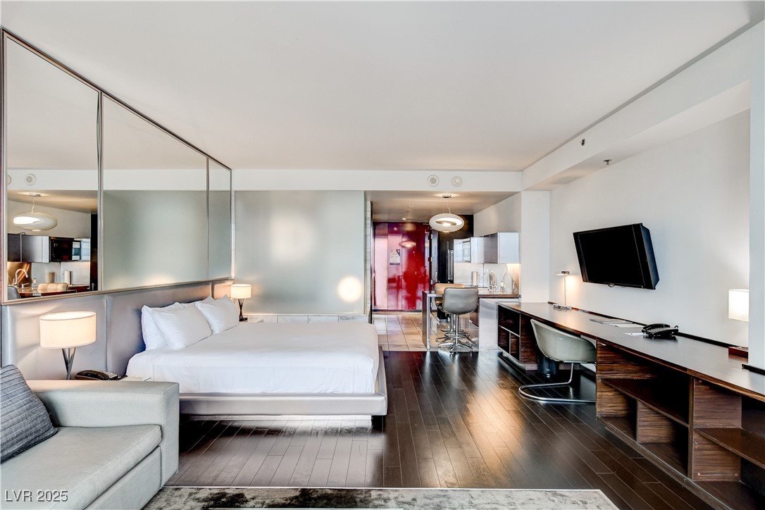 4381 W Flamingo Road 5205