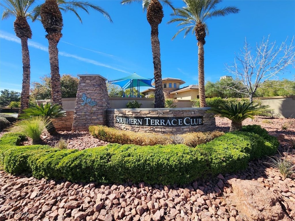 Las Vegas, Nevada 89148, United States, 4 Bedrooms Bedrooms, ,3 BathroomsBathrooms,Residential,Pending,80878