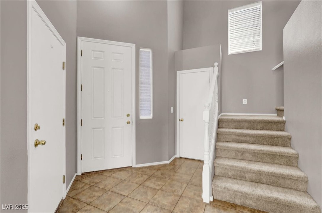 Las Vegas, Nevada 89148, United States, 4 Bedrooms Bedrooms, ,3 BathroomsBathrooms,Residential,Pending,80878