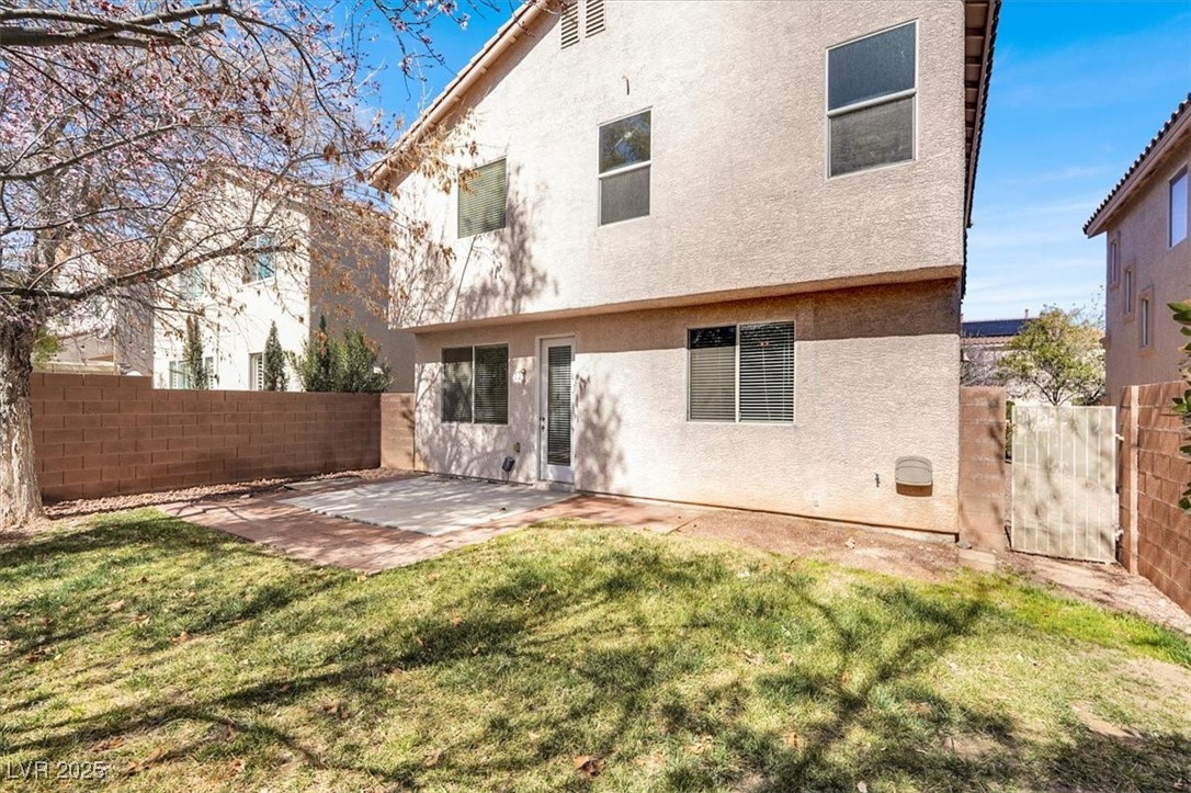 Las Vegas, Nevada 89148, United States, 4 Bedrooms Bedrooms, ,3 BathroomsBathrooms,Residential,Pending,80878