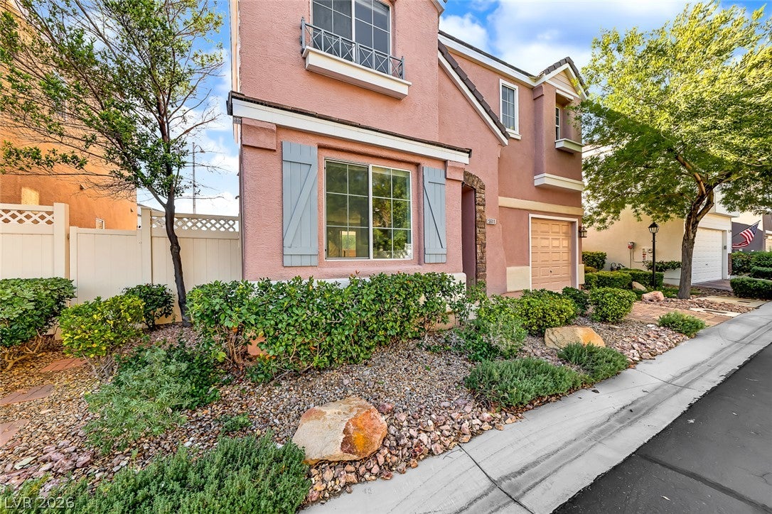 5611 Aurora Crest Avenue