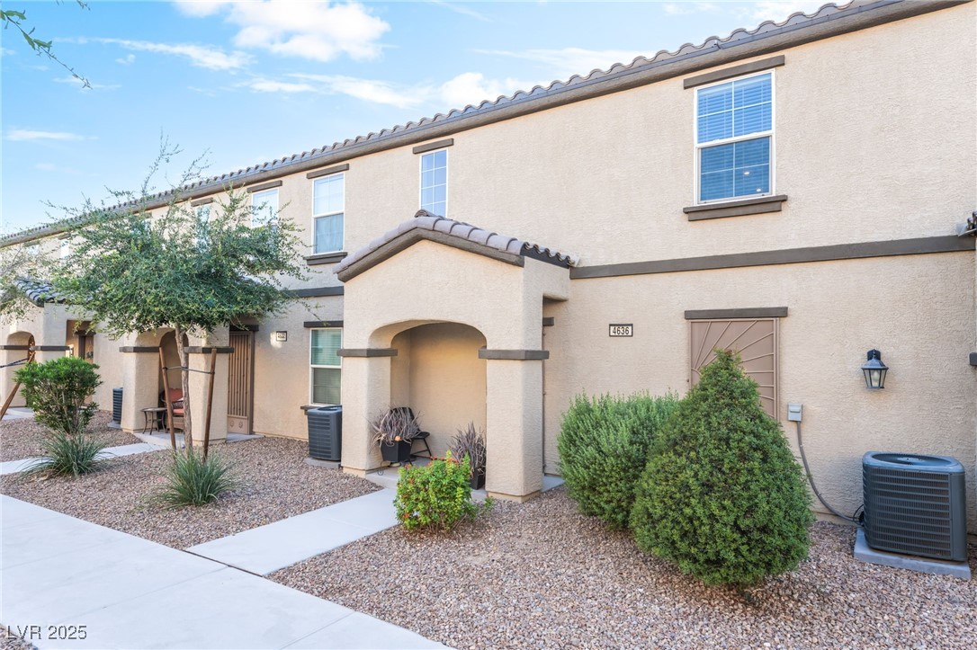 4636 Dover Straight Street