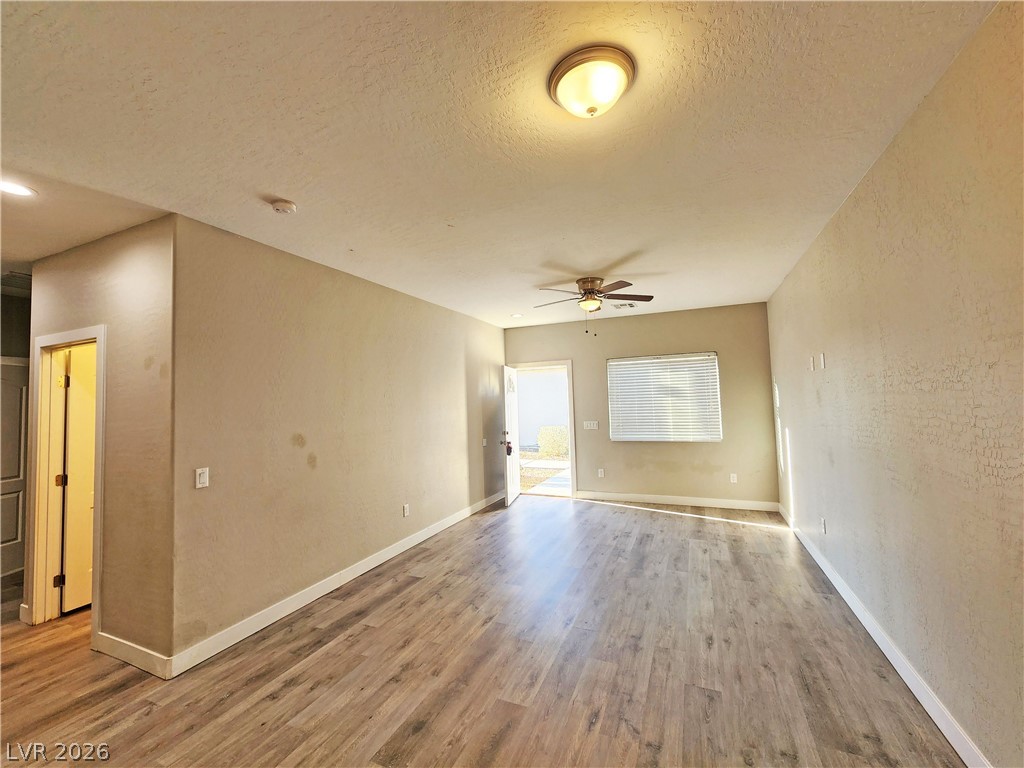 1121 Sixshooter Avenue 2