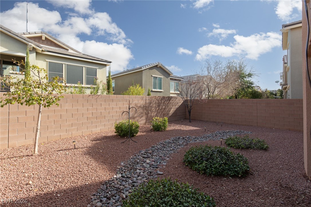 2070 Morro Vista Drive, Las Vegas, Nevada image 22