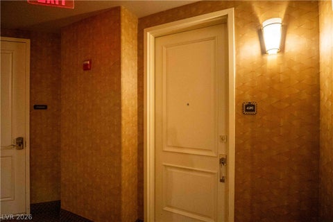 Condo For Rent - 44 E Serene Avenue #420<br/> Las Vegas, NV 89123