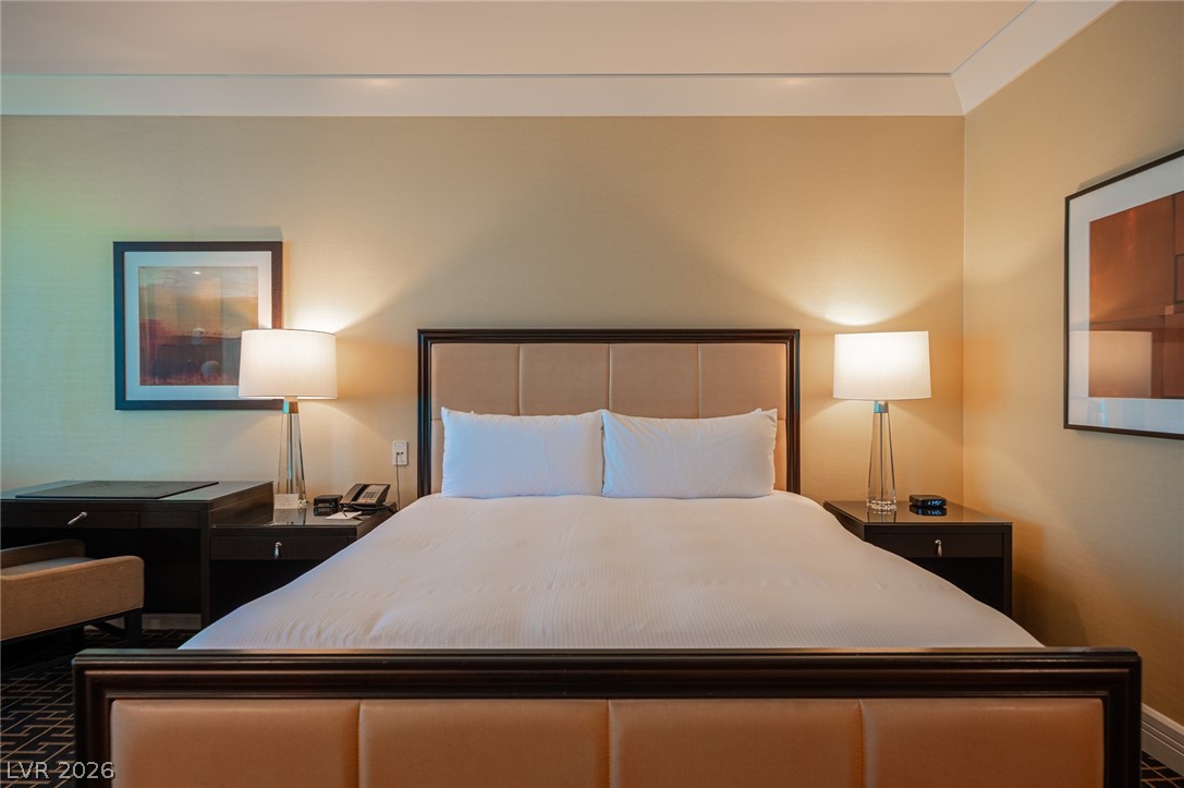 2000 N Fashion Show Drive 2916