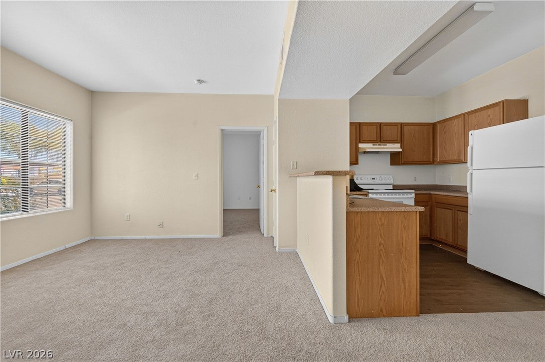 2141 Hussium Hills Street 102