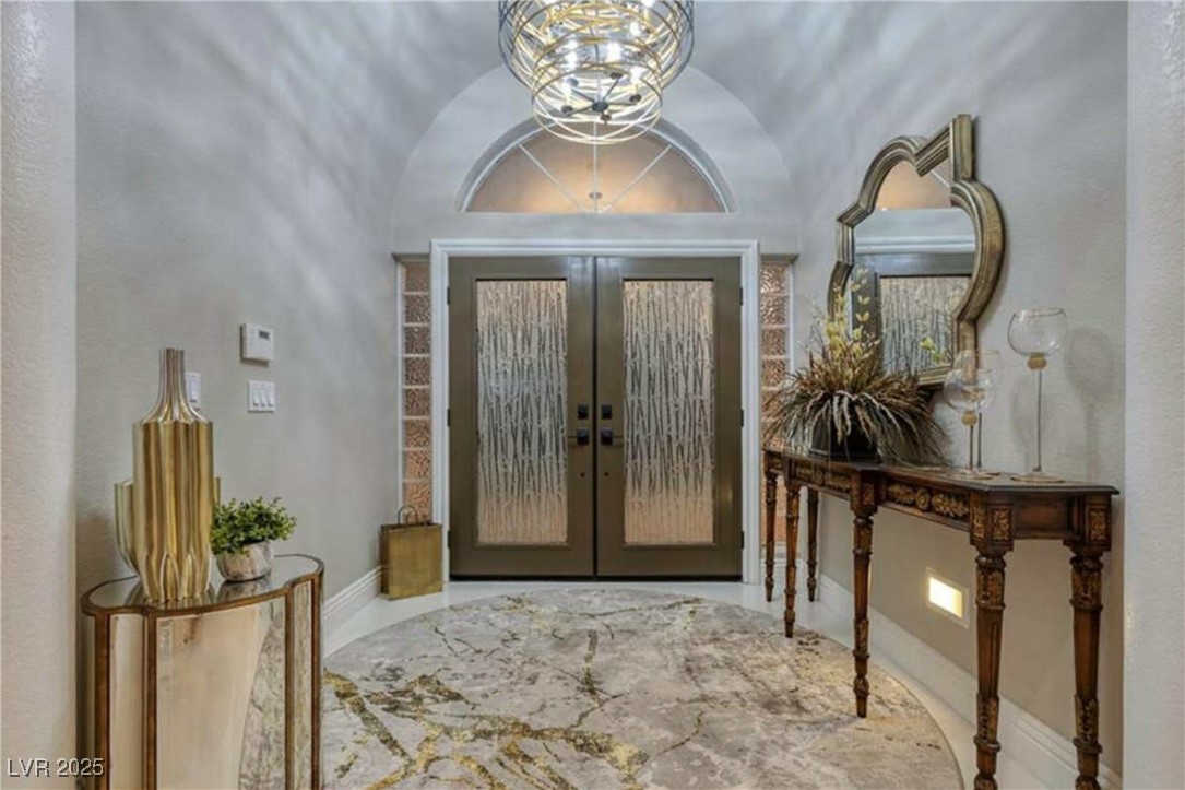 3240 W Richmar Avenue