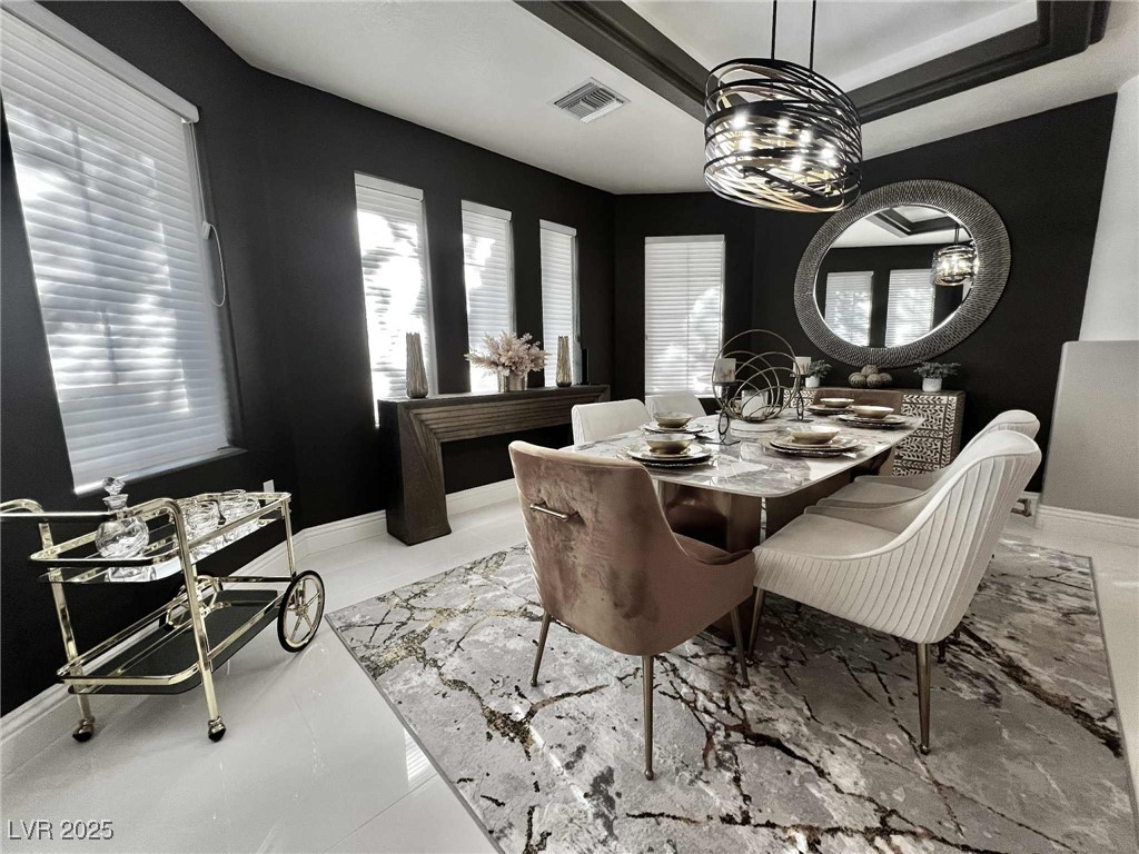 3240 W Richmar Avenue