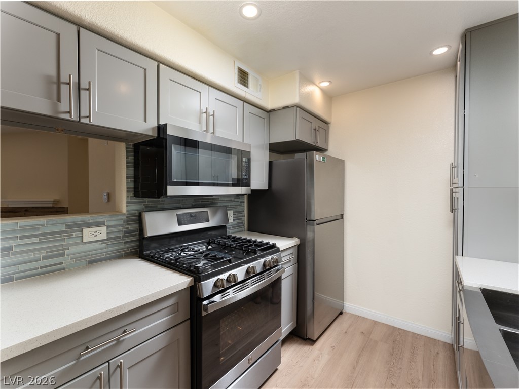 3318 N DECATUR Boulevard 2149