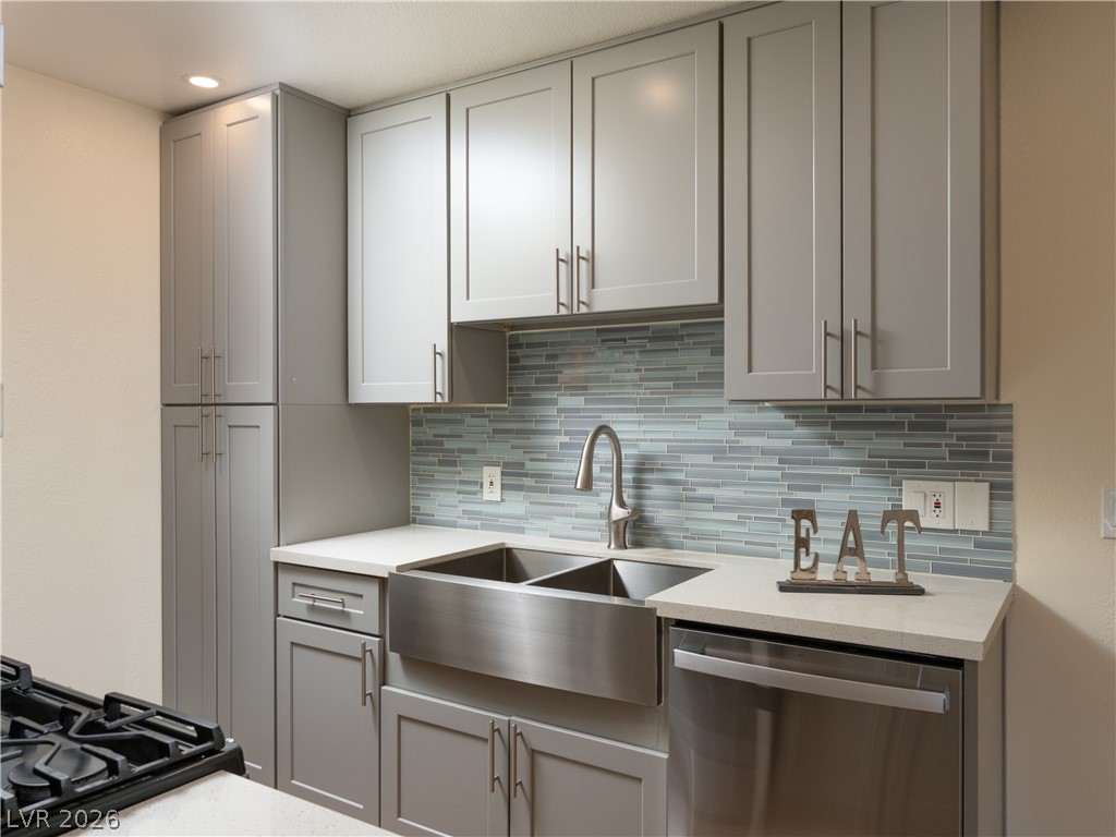 3318 N DECATUR Boulevard 2149