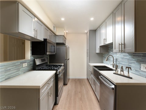 Condo For Sale - 3318 N Decatur Boulevard #2149<br/> Las Vegas, NV 89130