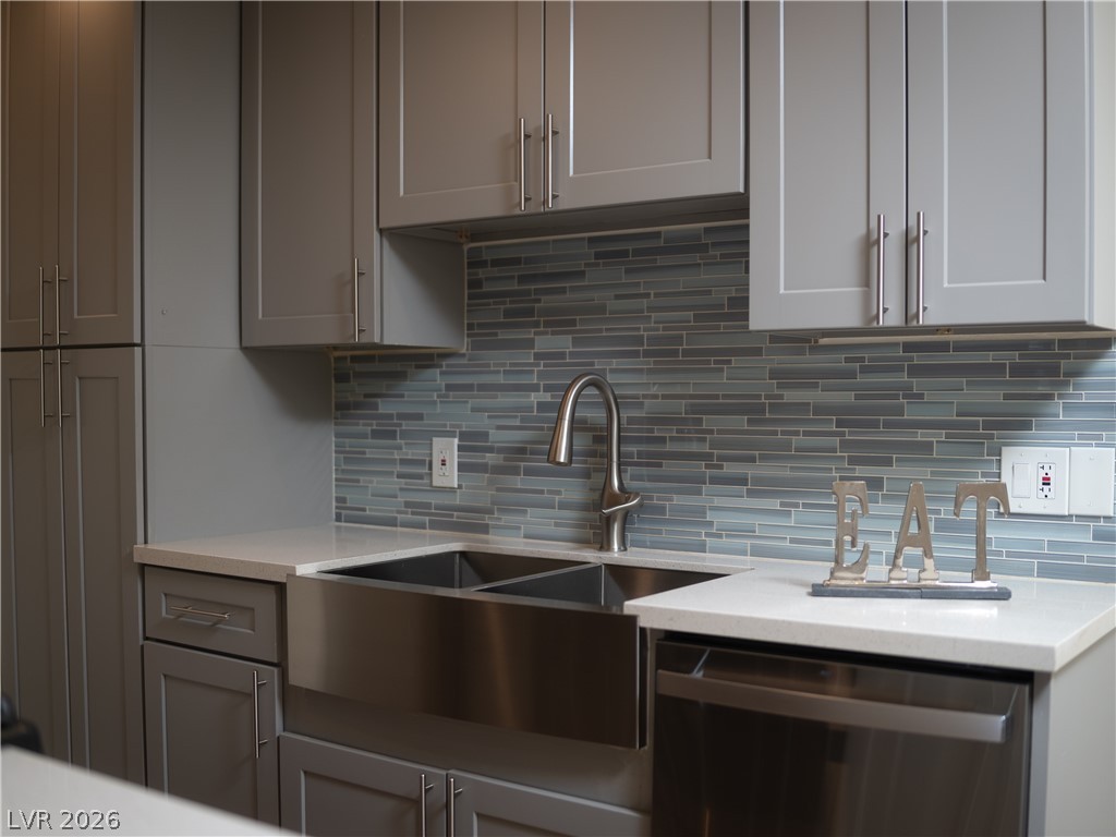 3318 N DECATUR Boulevard 2149