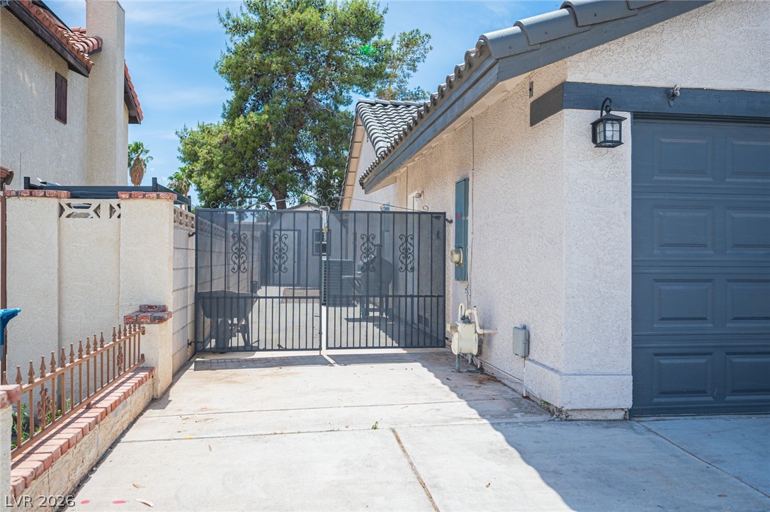 3139 Regal Oak Drive