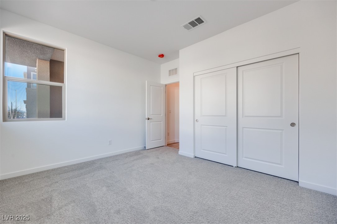 1321 Crimson Sunbird Avenue, North Las Vegas, Nevada image 9