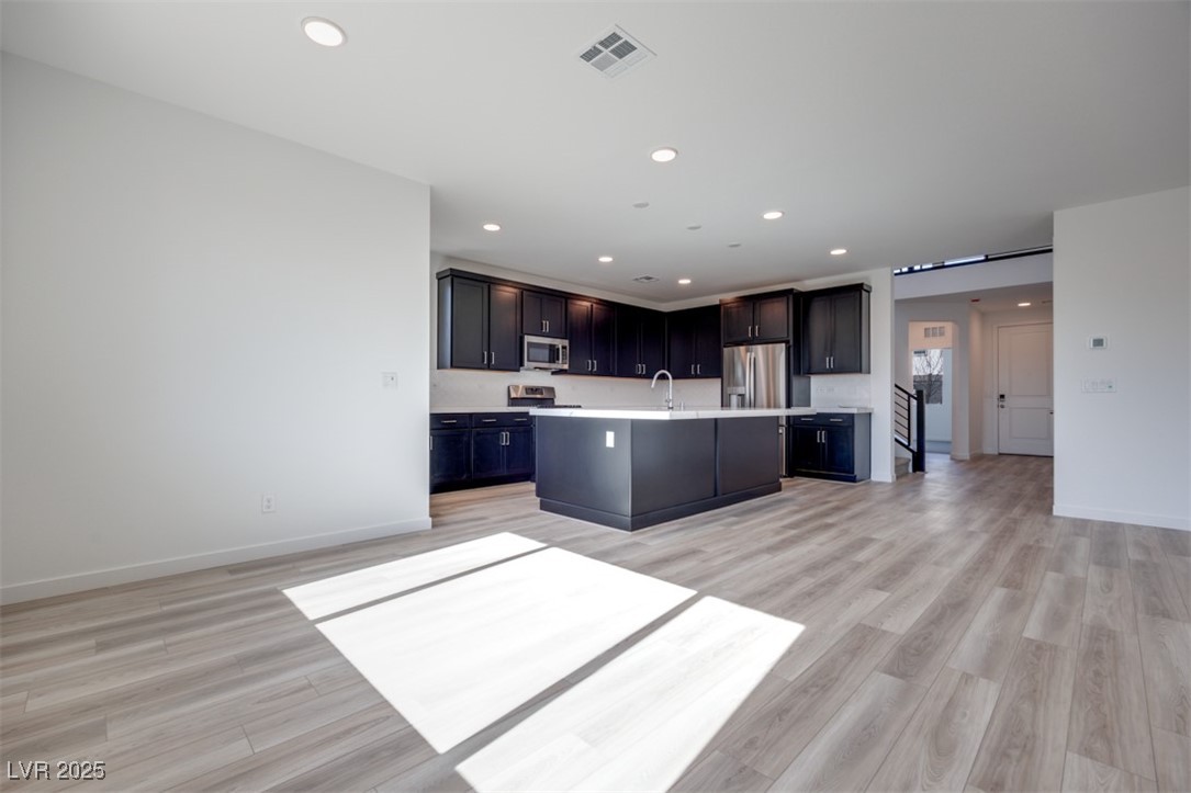 1321 Crimson Sunbird Avenue, North Las Vegas, Nevada image 6