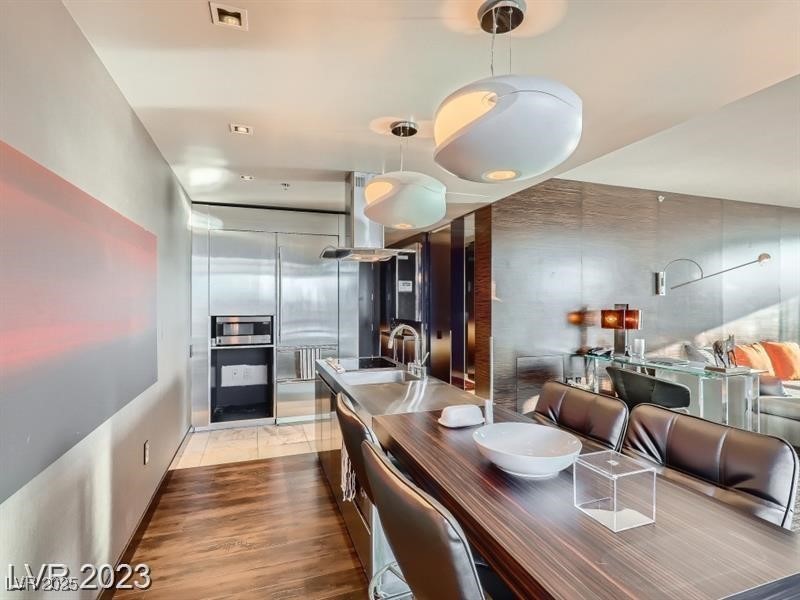 4381 W Flamingo Road 3801