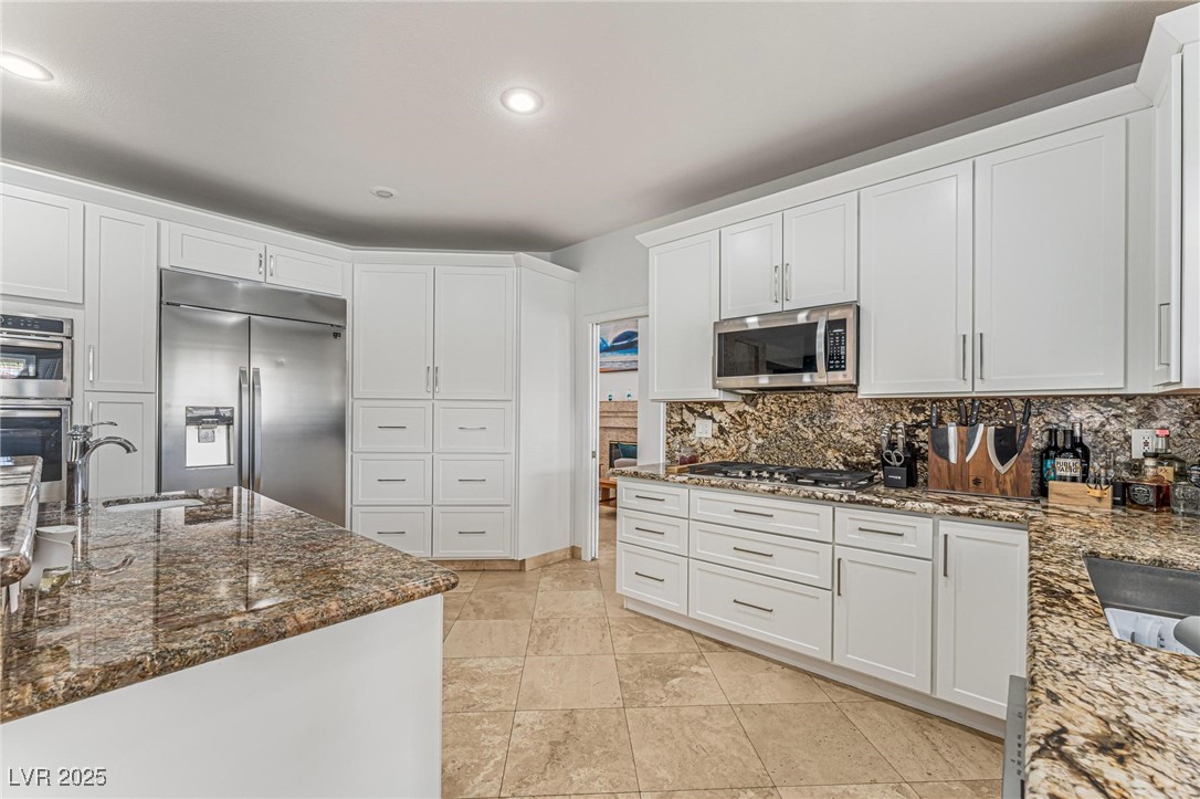 56 Grossinger Court, Henderson, Nevada image 8