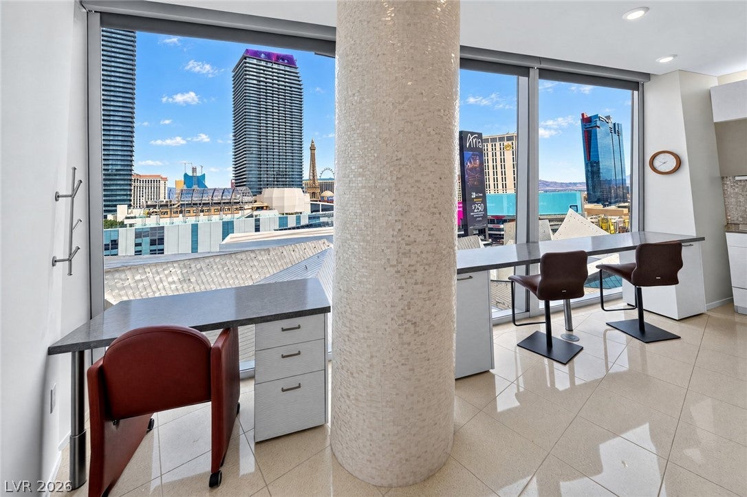 3726 Las Vegas Boulevard 1002
