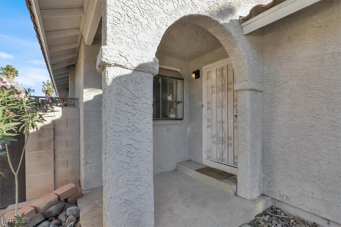 201 Logansberry Lane