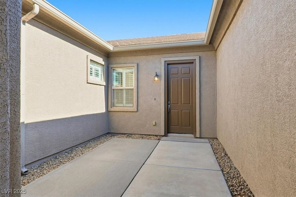 Photo of 208 Palmetto Pointe Drive, Henderson, NV 89012 (MLS # 2737180)