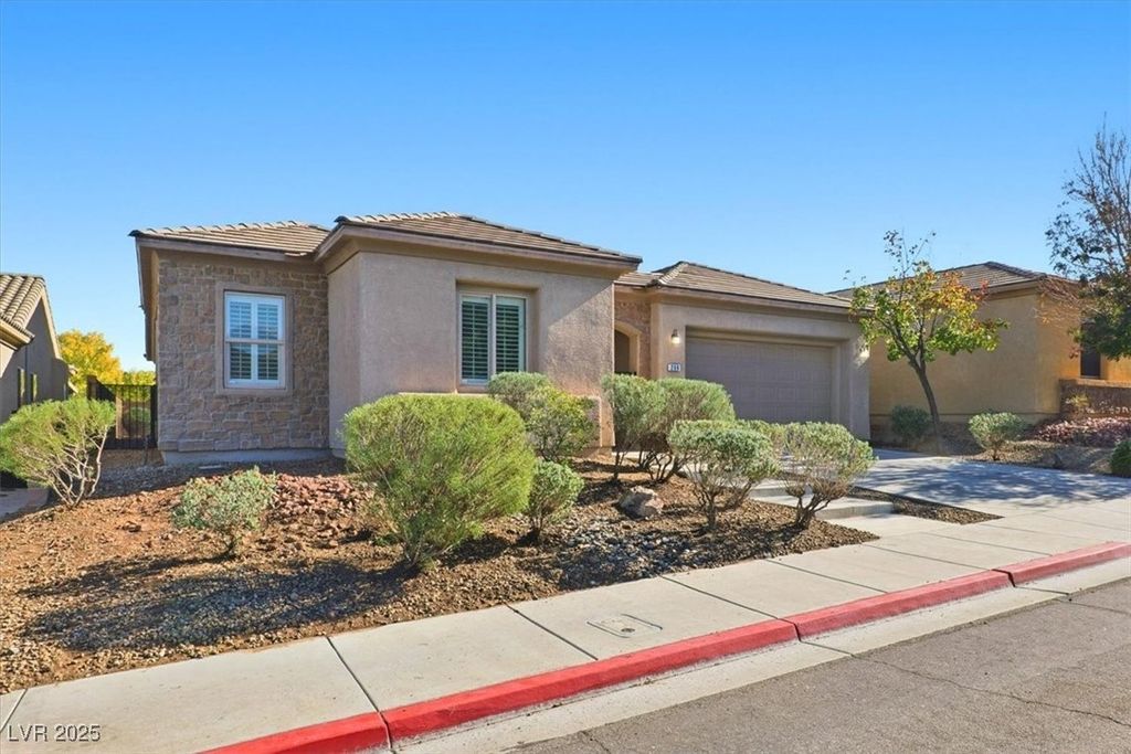 Photo of 208 Palmetto Pointe Drive, Henderson, NV 89012 (MLS # 2737180)