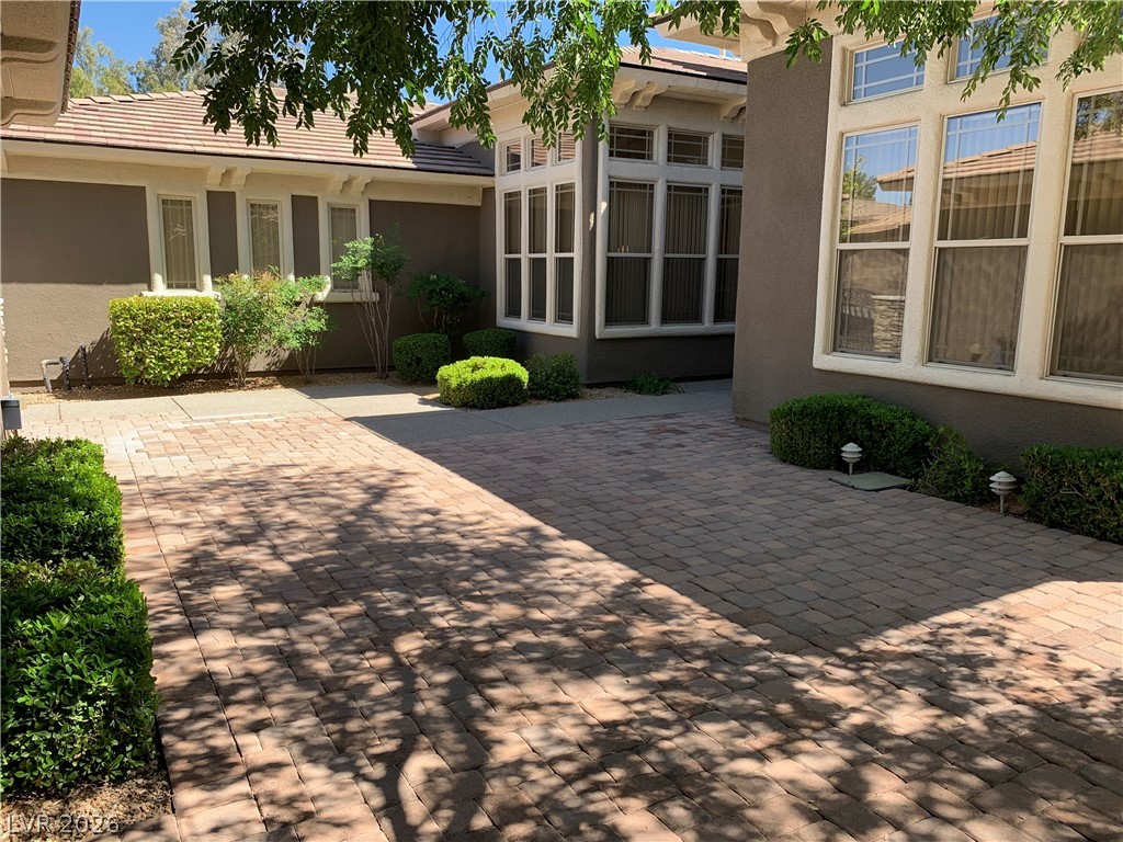 27 Plum Hollow Drive
