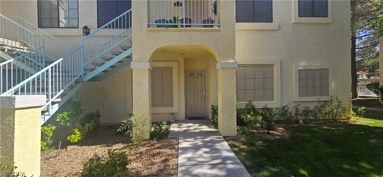 4869 S Torrey Pines Drive 101