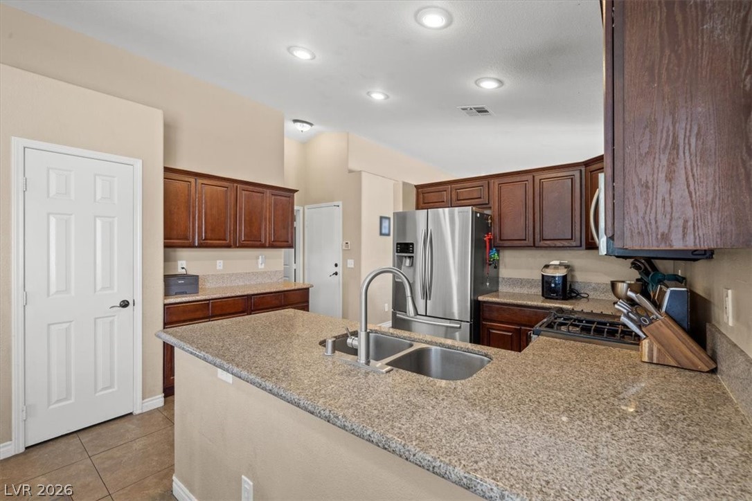 4928 Corsica Island Street