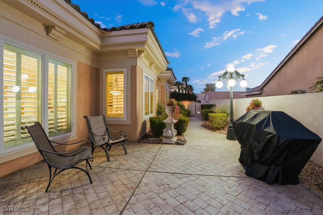 277 Dark Forest Avenue