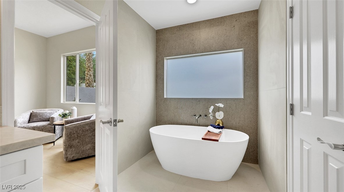 1601 Sun Ridge Drive