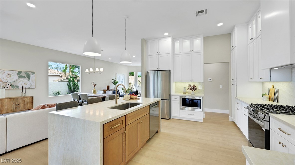 1601 Sun Ridge Drive