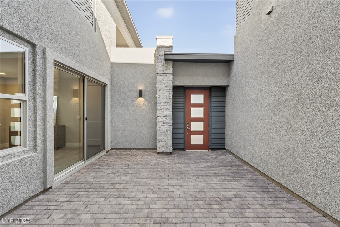 Properties 4 11943 Rockview Point Street