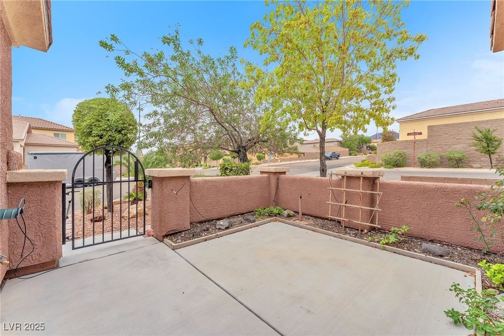 Photo of 2607 Dirleton Place, Henderson, NV 89044 (MLS # 2708667)