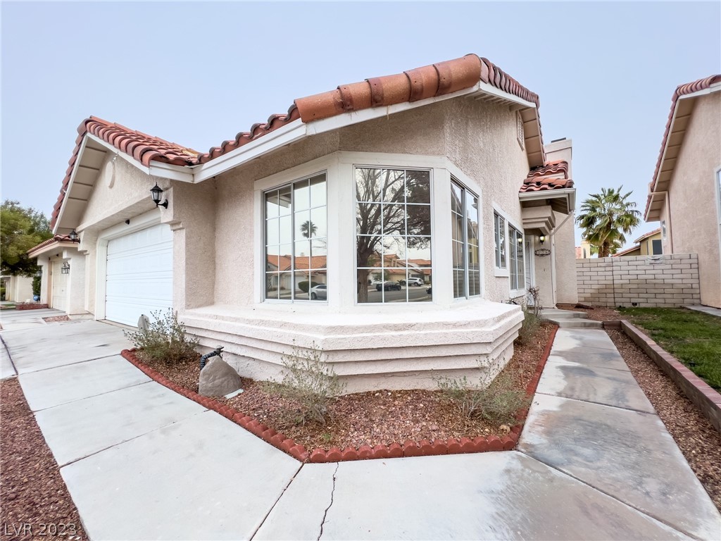 Photo 3 of 28 of 328 Cavalla Street house