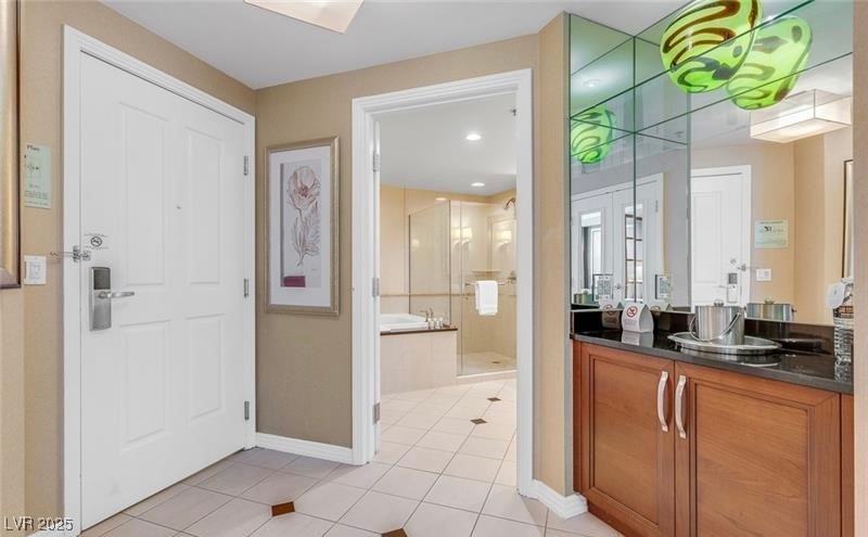 Las Vegas, Nevada 89109, United States, ,1 BathroomBathrooms,Residential,Active,238369