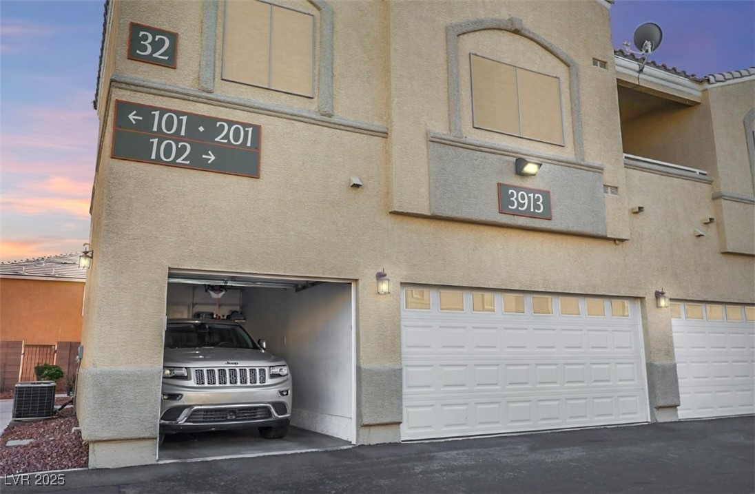 3913 Pepper Thorn Avenue 201