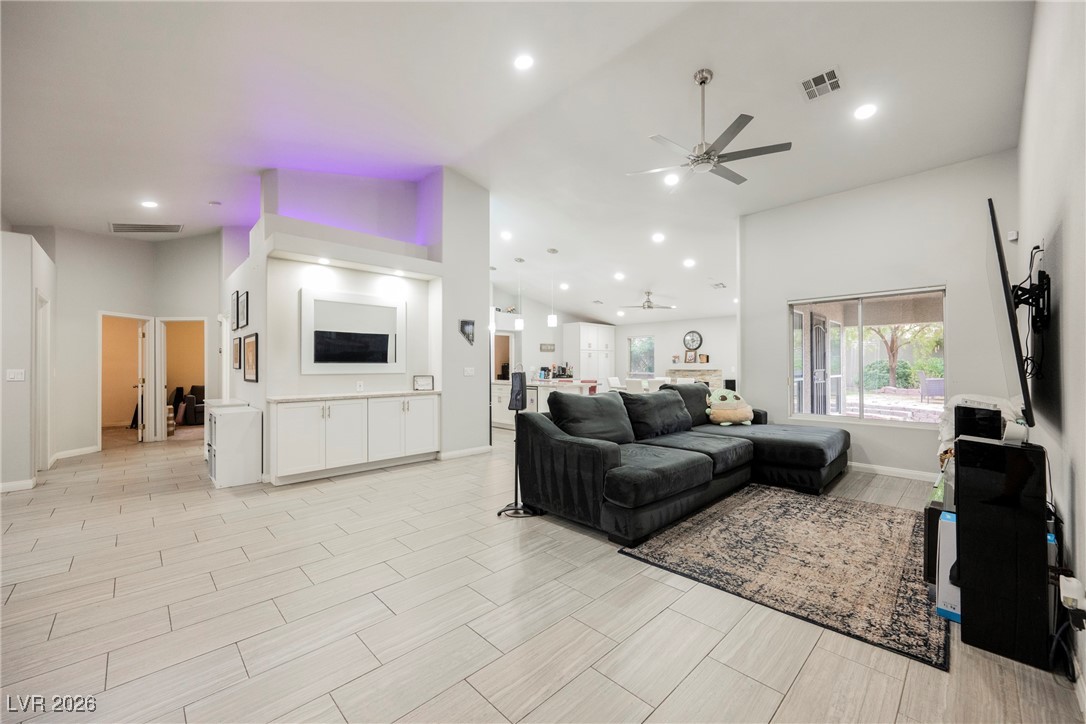 5401 Lucky Clover Street