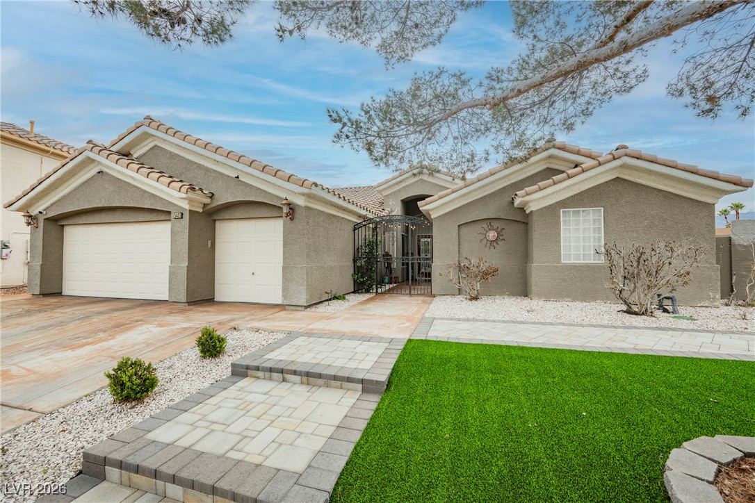 5401 Lucky Clover Street