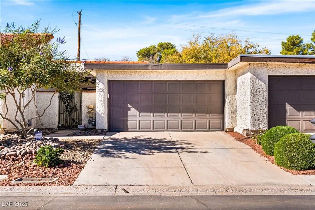 4533 Madreperla Street