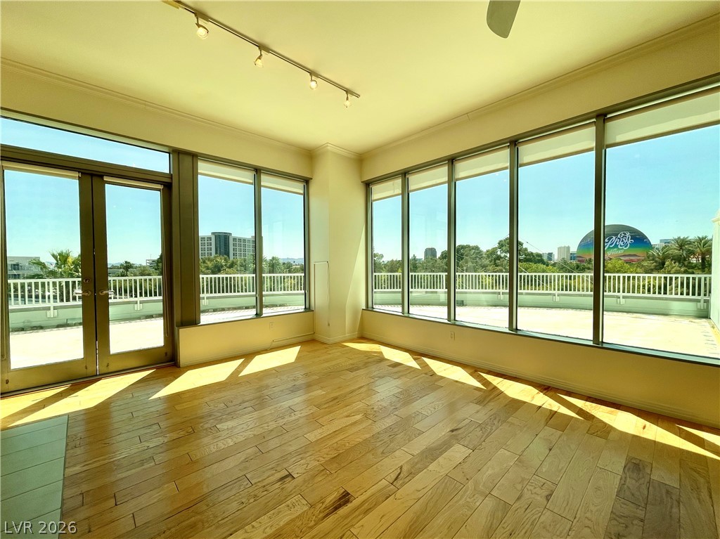 360 E Desert Inn Road 402