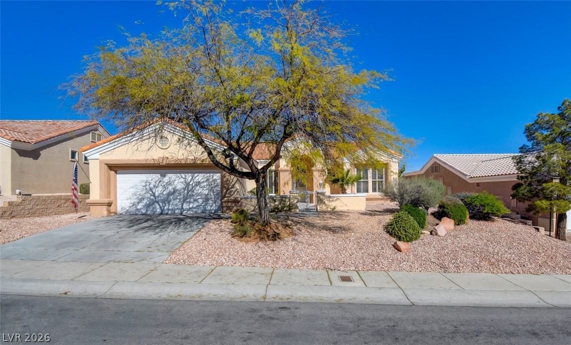 10800 Mission Lakes Avenue